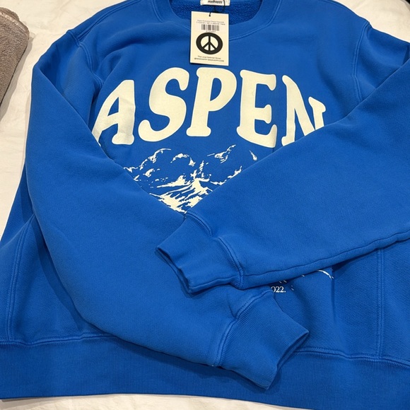 MADHAPPY ASPEN EXCLUSIVE FLEECE CREWNECK IN BLUE Size Medium New with Tags